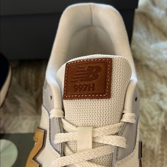 New Balance Men's Multicolor Sneakers - Picture 5 of 9